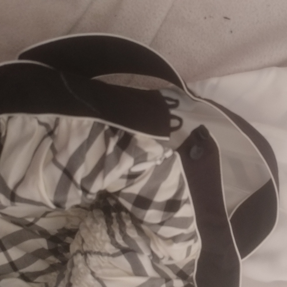 Burberry nova check black white tank sleeve dress - Picture 5 of 8